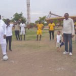 <p><strong>Première édition du Tournoi Amical de la Presse : Renforcer la solidarité et la cohésion journalistique</strong></p>
<p>La première édition du Tournoi Amical de la Presse (TAP) vise à encourager la solidarité et l&rsquo;unité au sein du milieu journalistique durant cette période de Refondation. Cet événement a pour objectif de rassembler les acteurs de la presse et de promouvoir des liens forts entre professionnels, tout en mettant en avant l&rsquo;importance de la collaboration dans le secteur. En participant à cette initiative, les acteurs de la presse pourront non seulement s&rsquo;affronter sur le terrain, mais aussi partager des idées et des expériences enrichissantes, renforçant ainsi le tissu communautaire du journalisme.</p>