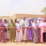 Niger: FONAF ta 10ᵉ ta bude a Agadez don karfafa ‘yanci

A ranar 10ᵉ, FONAF na bude taron a Agadez tare da manufa ta karfafa ‘yancin kai. Wannan taro na da matukar muhimmanci wajen bunkasa ci gaban al’umma da kuma taimakawa mata da matasa su samu damar cin gajiyar rayuwa tamkar masu zaman kansu. 

Taron ya kunshi tattaunawa da shirye-shiryen da zasu karfafa fata na ‘yanci da kayan taimako ga wadanda ke da bukata. Haka zalika, FONAF ta kawo tattaunawa kan hanyoyin da za a inganta aikin yi da karfafa gwiwar sabbin dabaru. Taron na karfafa ma juna gwiwa, yana kuma jawo hankalin masu ruwa da tsaki domin tallafawa wannan muhimmin aiki.