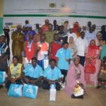 <h3>Tournoi des Ceintures : La Boxe comme Outil de Cohésion Sociale et de Croissance Humaine</h3>
<p>Le Tournoi des Ceintures est une initiative qui se concentre sur l&rsquo;utilisation de la boxe pour renforcer les liens sociaux et promouvoir le développement personnel. Cet événement met en lumière comment ce sport peut servir de vecteur d&rsquo;intégration et d&rsquo;épanouissement humain. En rassemblant des participants issus de différents horizons, il favorise l&rsquo;entraide, le respect et la solidarité.</p>
<p>La boxe, au-delà de l&rsquo;aspect compétitif, est également un moyen de sensibiliser les jeunes aux valeurs essentielles, comme la discipline, la résilience et le travail d&rsquo;équipe. Grâce à des ateliers et des rencontres, le tournoi vise à encourager des échanges enrichissants entre les participants, tout en leur offrant une plateforme pour se dépasser.</p>
<p>Ainsi, le Tournoi des Ceintures représente bien plus qu&rsquo;un simple événement sportif. C&rsquo;est une véritable démarche pour transformer la boxe en un levier puissant de cohésion sociale et de développement humain.</p>