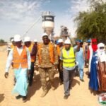Diffa: Maizama ya duba hanyoyin aikin ruwa da kasuwar kifi

A cikin garin Diffa, Maizama ya ziyarci wuraren aikin samar da ruwa da kasuwar kifi don ganin yadda aikin ke tafiya. Wannan ziyara ta nuna muhimmancin ingantaccen ruwan sha da kasuwan kifi ga al’umma. Hakan na daga cikin matakan da ake dauka wajen inganta rayuwar masu amfani da ruwa a wannan yanki. Maizama ya yi amfani da wannan dama don wayar da kan jama’a kan yadda za su kula da wadannan muhimman hanyoyin firamare da kuma tasirin su wajen bunkasa tattalin arziki.