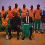 <h3>Football : Nabil Neghiz, nouveau coach de l&rsquo;équipe nationale Mena</h3>
<p>Le technicien algérien Nabil Neghiz a été nommé entraîneur de l&rsquo;équipe nationale Mena. Cette décision marque un tournant pour le football algérien, avec l&rsquo;espoir d&rsquo;apporter un nouveau souffle à l&rsquo;équipe. Nabil Neghiz, reconnu pour ses compétences et son expérience, s&rsquo;engage à mener le Mena vers de nouveaux succès.</p>